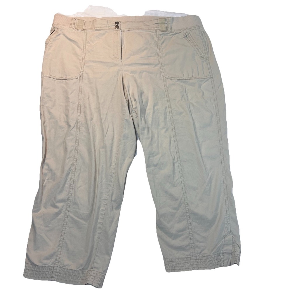 Chicos Size 3 (XL 16/18) Khaki Ripstop Capri Pants Comfort Waist Lightweight